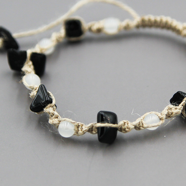 誕生石ヘンプブレスレット