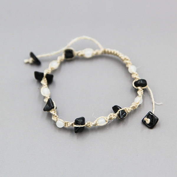 誕生石ヘンプブレスレット